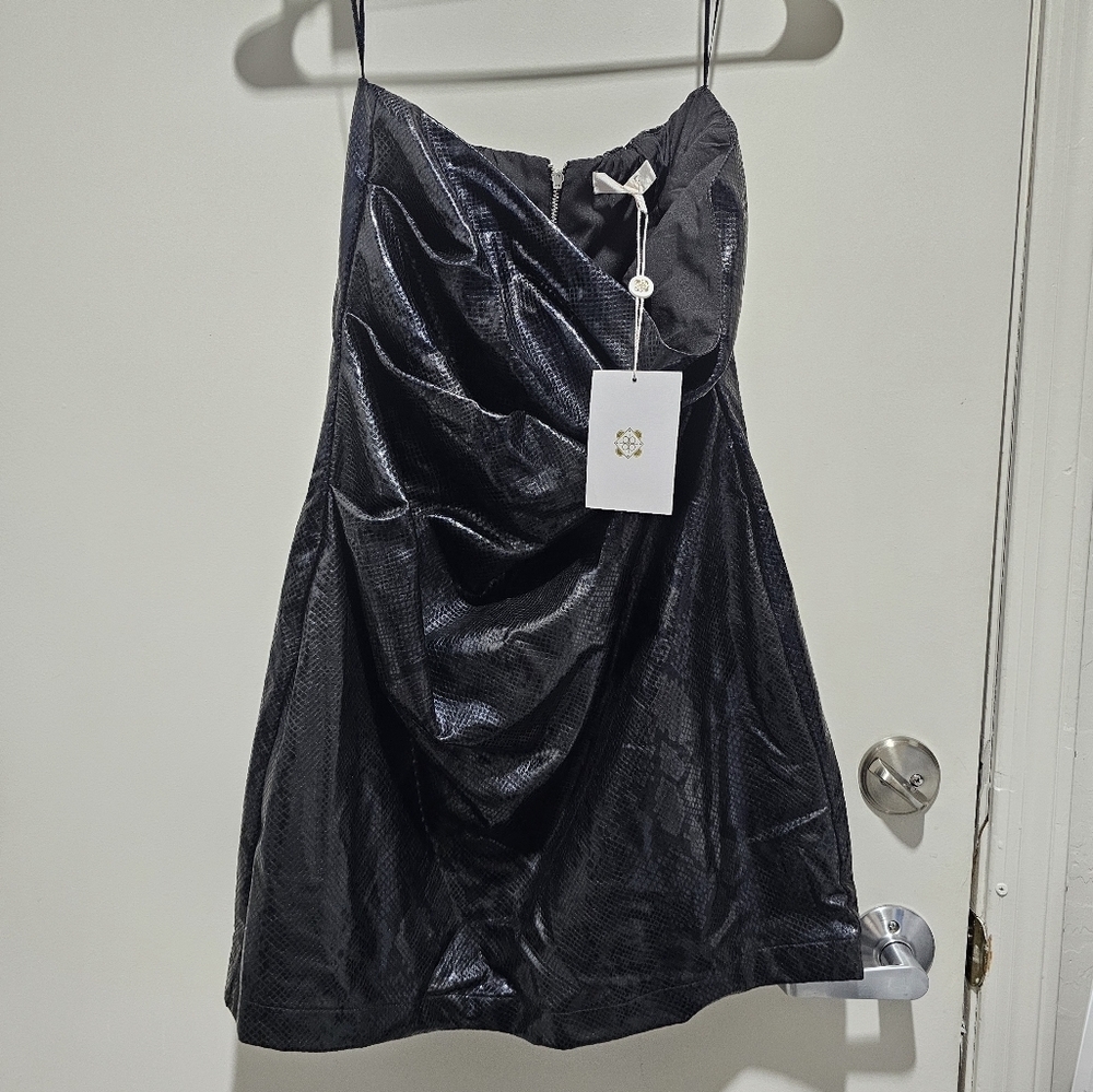 Wayf Cocktail Dress - Picture 2 of 9